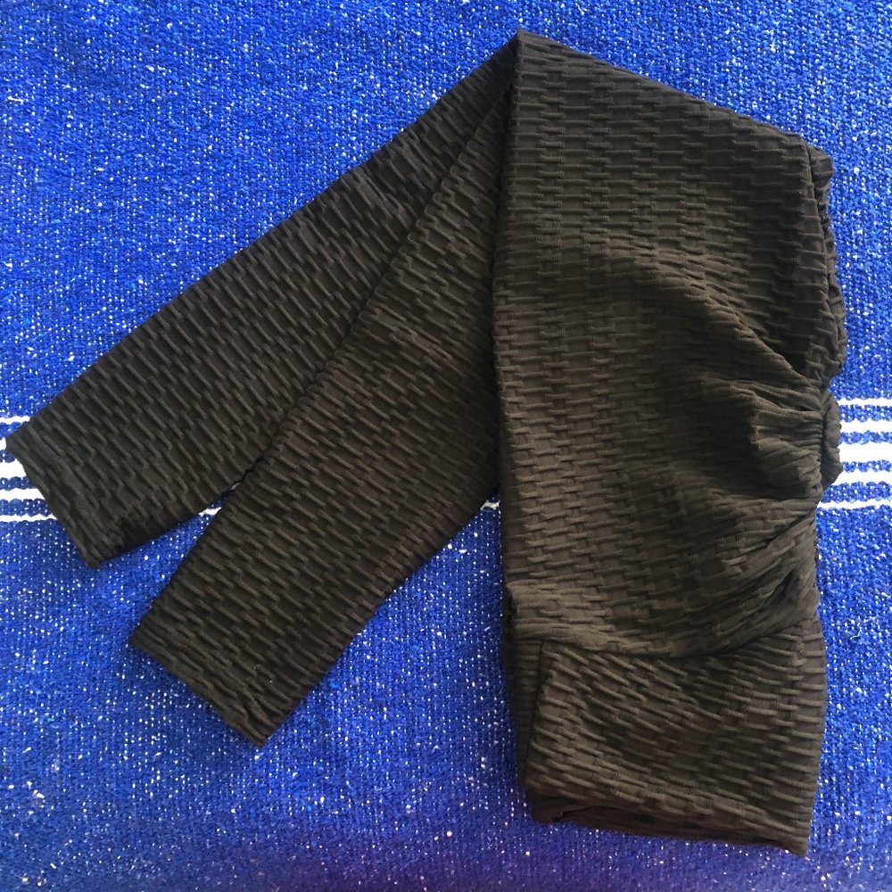 High Wasted Textured Yoga Pants